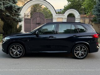 2021 BMW X5 40i IV (G05/G18), синий, 7200000 рублей, вид 4