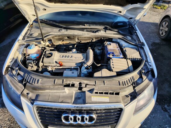 2012 Audi A3 II (8P) Рестайлинг 2, белый, 695000 рублей - вид 4