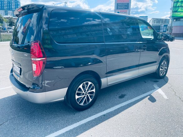 2018 Hyundai Grand Starex I Рестайлинг 2, коричневый, 3690000 рублей - вид 8