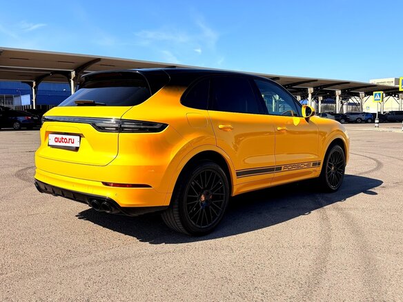 2019 Porsche Cayenne III, жёлтый, 4990000 рублей - вид 20