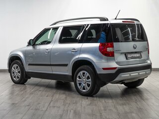 2016 Skoda Yeti I Рестайлинг, белый, 999000 рублей, вид 2
