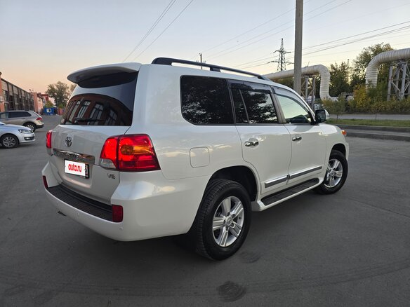 2015 Toyota Land Cruiser 200 Series Рестайлинг 1, белый - вид 15