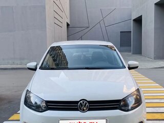 2014 Volkswagen Polo V, белый, 950000 рублей, вид 1