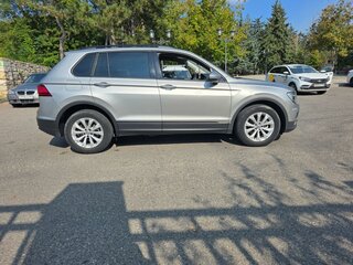 2020 Volkswagen Tiguan II, серый, 2400000 рублей, вид 3
