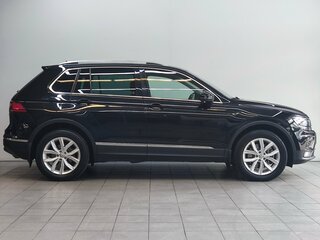 2018 Volkswagen Tiguan II, чёрный, 2680000 рублей, вид 5