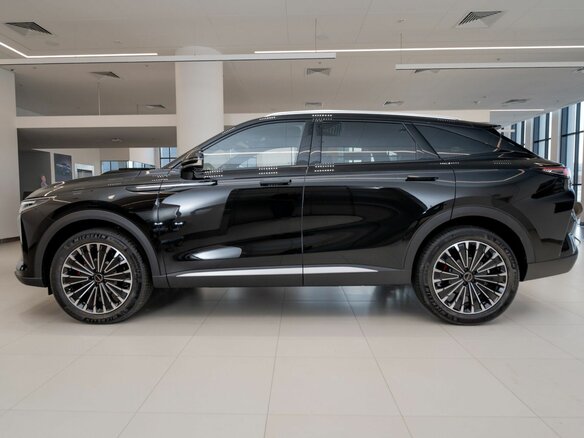 2025 Exeed RX, чёрный, 4493579 рублей - вид 3