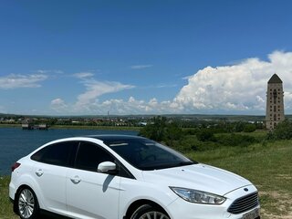 2018 Ford Focus III Рестайлинг, белый, 1250000 рублей, вид 4