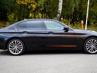 2019 BMW 5 серии 530d xDrive VII (G30/G31/G38), чёрный, 4570000 рублей, вид 2