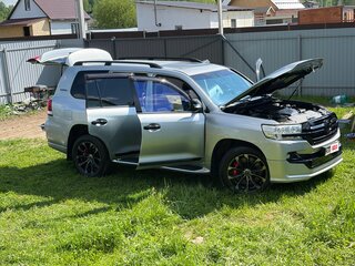 2008 Toyota Land Cruiser 200 Series, серебристый, 3000000 рублей, вид 1