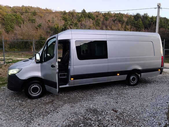 2019 Mercedes-Benz Sprinter, серебристый, 11000000 рублей - вид 3