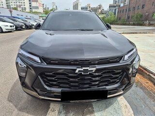 2023 Chevrolet Trax II, чёрный, 1970000 рублей, вид 4