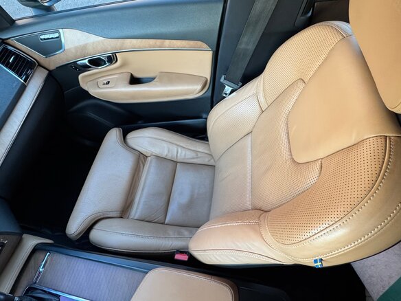 2015 Volvo XC90 II, чёрный, 3500000 рублей - вид 15
