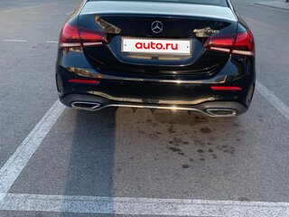 2019 Mercedes-Benz A-Класс 200 IV (W177), чёрный, 2150000 рублей, вид 3