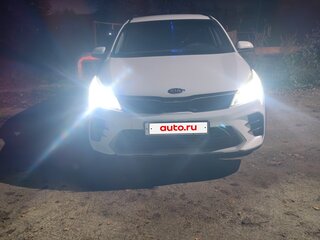 2021 Kia Rio X IV Рестайлинг, белый, 1299999 рублей, вид 1
