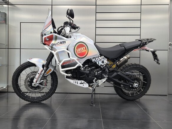 2023 Ducati DesertX, белый, 1250000 рублей - вид 7