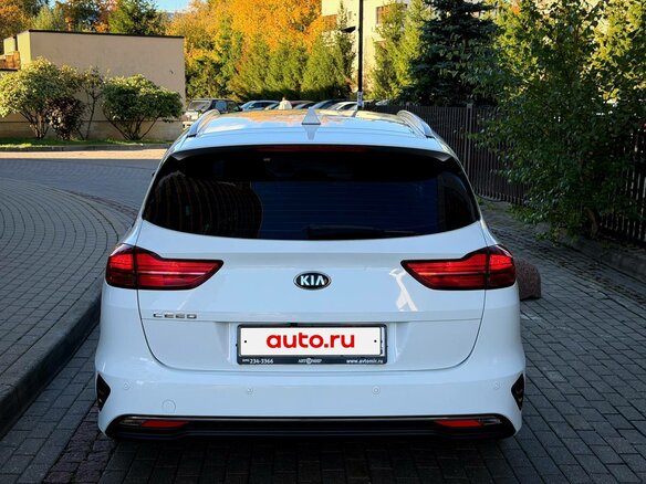 2020 Kia Ceed III, белый - вид 11