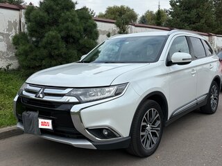 2016 Mitsubishi Outlander III Рестайлинг 2, белый, 1640000 рублей, вид 1