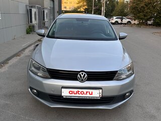 2013 Volkswagen Jetta VI, серебристый, 770000 рублей, вид 3