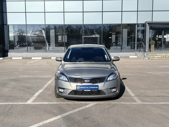 2010 Kia Ceed I Рестайлинг, серебристый, 620000 рублей - вид 2
