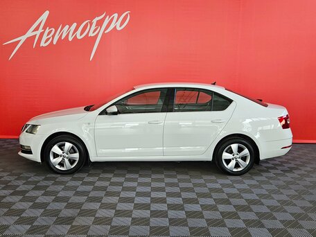 2020 Skoda Octavia III (A7) Рестайлинг, белый, 1519000 рублей, вид 2
