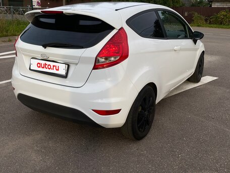 2009 Ford Fiesta Mk6, белый, 370000 рублей, вид 4