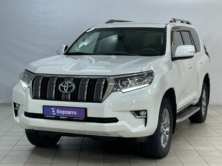 2019 Toyota Land Cruiser Prado 150 Series Рестайлинг 2, белый, 4599000 рублей, вид 1