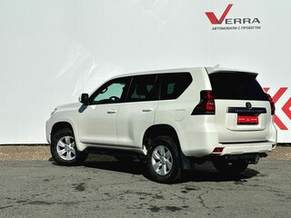 2021 Toyota Land Cruiser Prado 150 Series Рестайлинг 3, белый, 5400000 рублей, вид 3