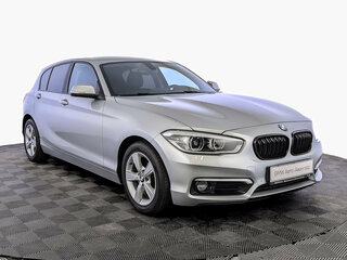 2018 BMW 1 серии 118i II (F20/F21) Рестайлинг 2, серебристый, 1595000 рублей, вид 3