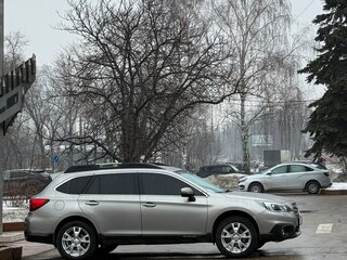 2017 Subaru Outback V, серебристый, 2350000 рублей, вид 4