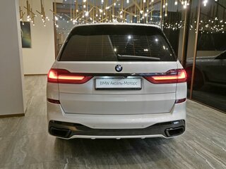 2020 BMW X7 30d I (G07), белый, 6858000 рублей, вид 4