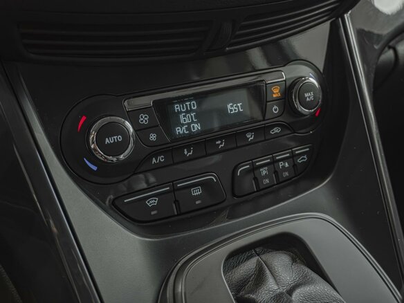 2016 Ford Kuga II, белый - вид 17