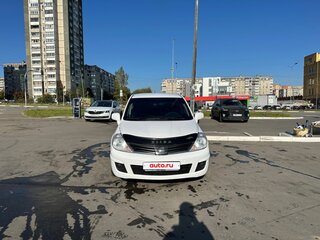 2013 Nissan Tiida I Рестайлинг, белый, 935000 рублей, вид 3