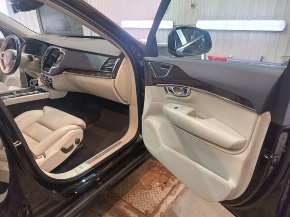 2016 Volvo XC90 II, чёрный, 2900000 рублей - вид 20
