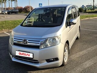 2010 Honda Stepwgn IV, серебристый, 1500000 рублей, вид 1