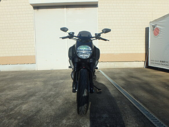 2012 Ducati Diavel, чёрный, 950000 рублей - вид 3