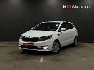 2016 Kia Rio III Рестайлинг, белый, 990000 рублей, вид 1