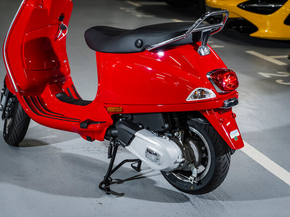 2025 Vespa LXV 125, красный, 500000 рублей - вид 17