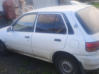 1994 Toyota Starlet IV (P80), белый, 100000 рублей, вид 2