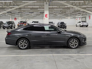2021 Hyundai Sonata VIII (DN8), серый, 2539000 рублей, вид 4
