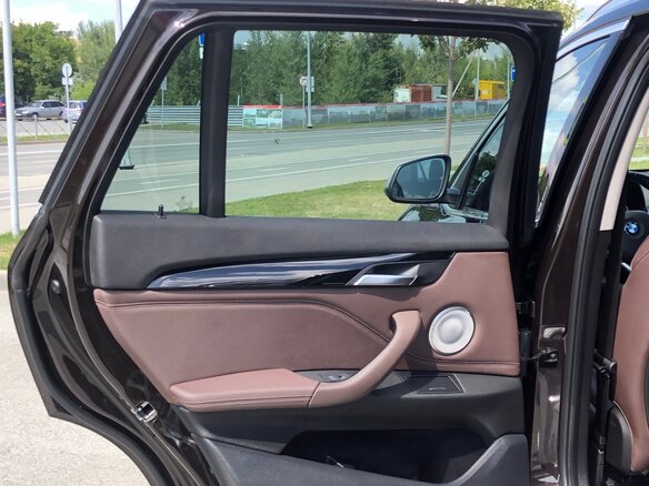 2022 BMW X1 Long 20Li sDrive II (F48) Рестайлинг, коричневый, 2900000 рублей - вид 16