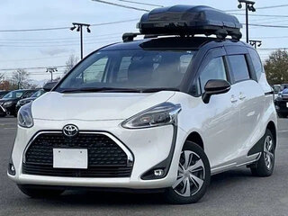 2021 Toyota Sienta II Рестайлинг, белый, 1241000 рублей, вид 1
