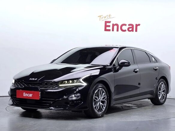 2022 Kia K5 III, чёрный, 2098000 рублей