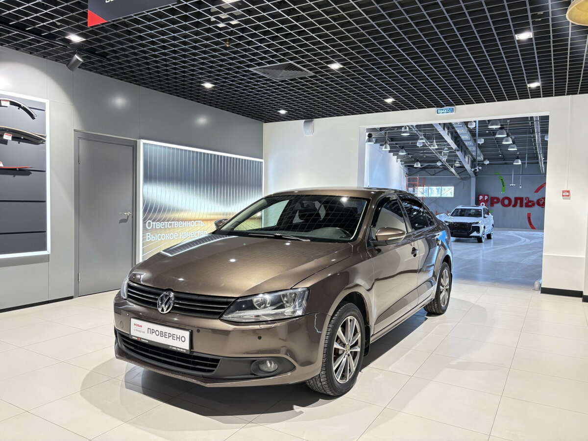 Открыть фотографии: Volkswagen Jetta VI