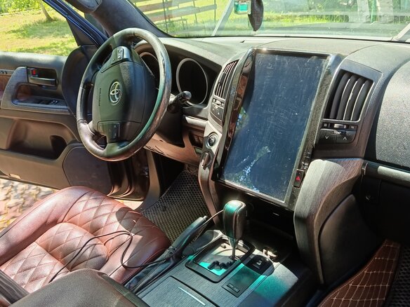 2008 Toyota Land Cruiser 200 Series, чёрный - вид 14