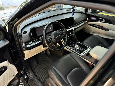 2022 Kia Carnival IV, чёрный, 3650000 рублей, вид 4