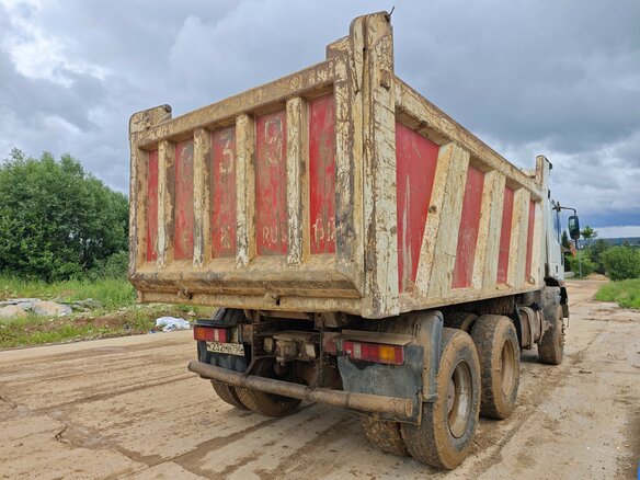 2004 Iveco EuroTrakker, белый, 850000 рублей - вид 3