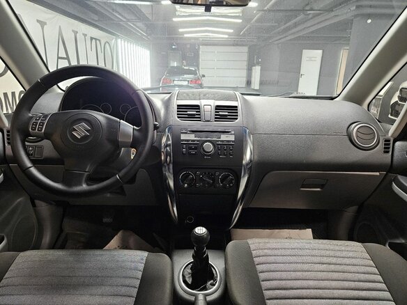2013 Suzuki SX4 I (Classic) Рестайлинг, серебристый - вид 13