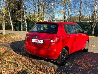 2013 Skoda Fabia II Рестайлинг, красный, 495000 рублей, вид 3