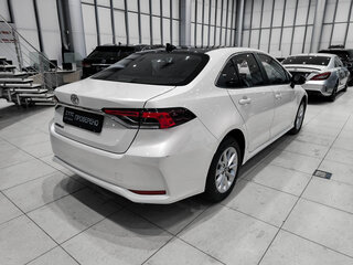 2019 Toyota Corolla XII (E210), белый, 1850000 рублей, вид 5