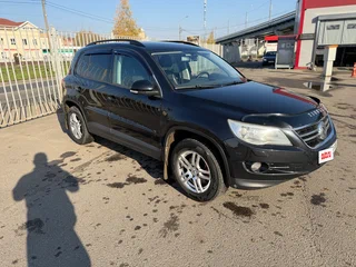 2010 Volkswagen Tiguan I, чёрный, 670000 рублей, вид 2